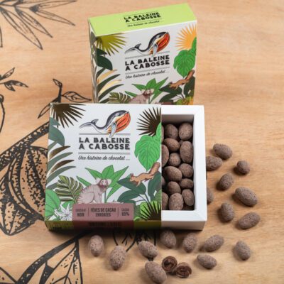 Fèves de cacao enrobées de chocolat noir 65%